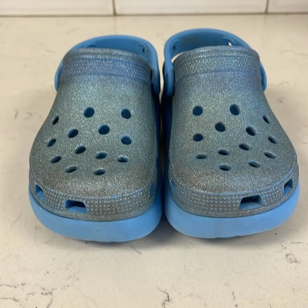 CROCS brand style